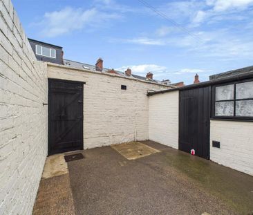 2 bedroom terraced house to rent - Photo 5