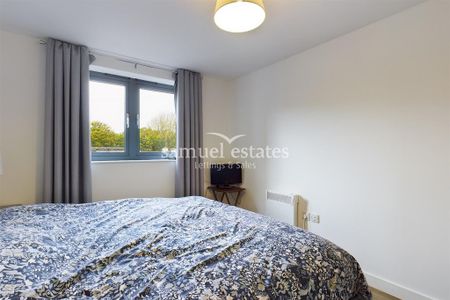 1 bedroom flat to rent - Photo 2