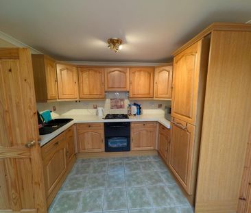 3 bedroom terraced house to rent - Photo 6