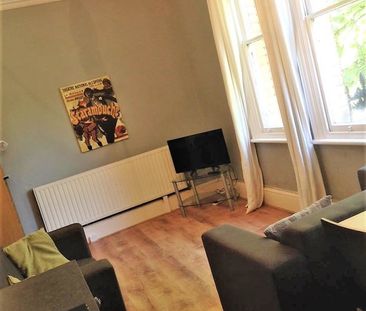 Room in a Shared Flat, Off Lark Lane, L17 - Photo 2