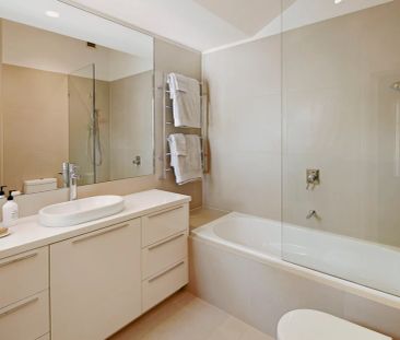 3 Bed, 2 Bath - Photo 6