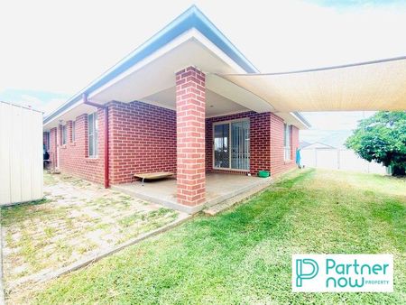 17 Hibiscus Way, TAMWORTH NSW 2340 - Photo 5