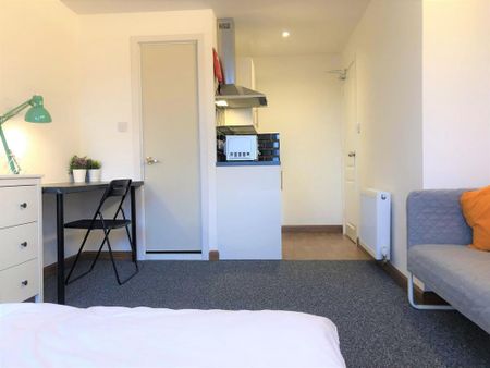 Studio to rent - Photo 5