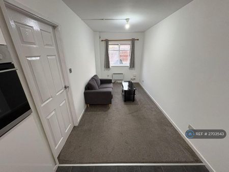 1 bedroom flat to rent - Photo 3
