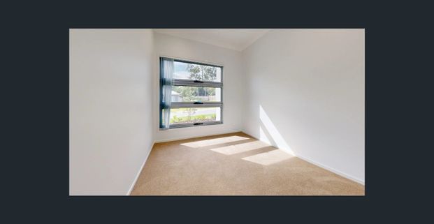 Brand New 4-bedroom beautiful home in Calamvale awaits! - Photo 1