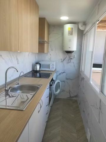 Carrer Pintor Dalmau, Valencia, Valencian Community 46022 - Photo 4