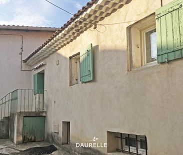 Location Appartement 1 pièce 24m² CHATEAURENARD 13160 - Photo 1