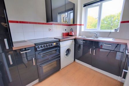 Himalayan Way, Watford - Photo 5