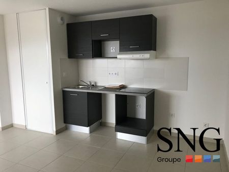 T3 AVEC TERRASSE ET PARKING - Photo 2