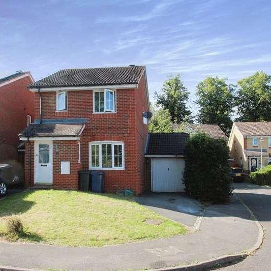 Booker Place, High Wycombe, HP12 - Photo 1