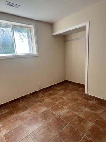 For Lease - 379 The Queensway South N/A, Georgina, Ontario - Photo 5