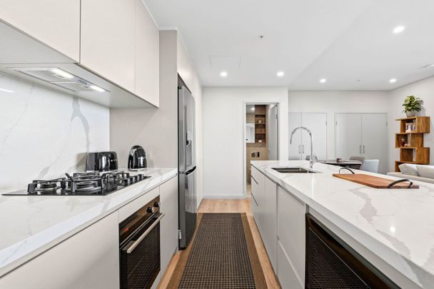 Rouse Hill - Photo 1