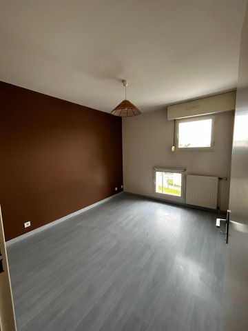 Location Appartement 4 pièces 74m² RENNES 35000 - Photo 4