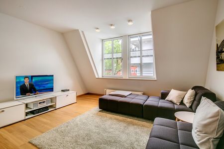 High class furnished, at Rotkreuzplatz - Photo 2