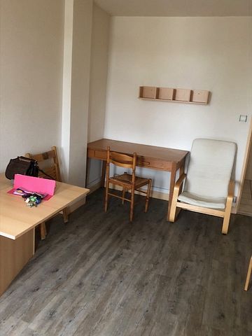 Studio meublé de 31m² à Tarbes - 360€ C.C. - Photo 3