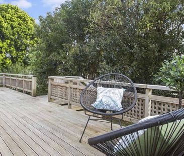 Spacious 4-Bedroom Family Home with Rumpus - Photo 2
