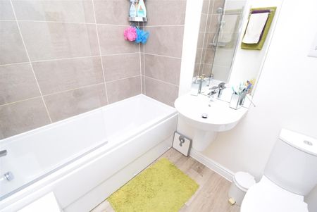 Butler Way, Wakefield - Photo 2