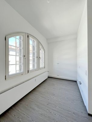 Über den Dächern der City: LOFTartige 2-Zimmer-Altbauwohnung mitten im Stadtzentrum - Photo 1
