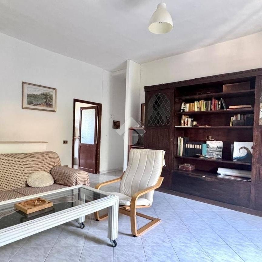 Quadrilocale viale Regina Margherita 61, Centro, Caprarola - Photo 1