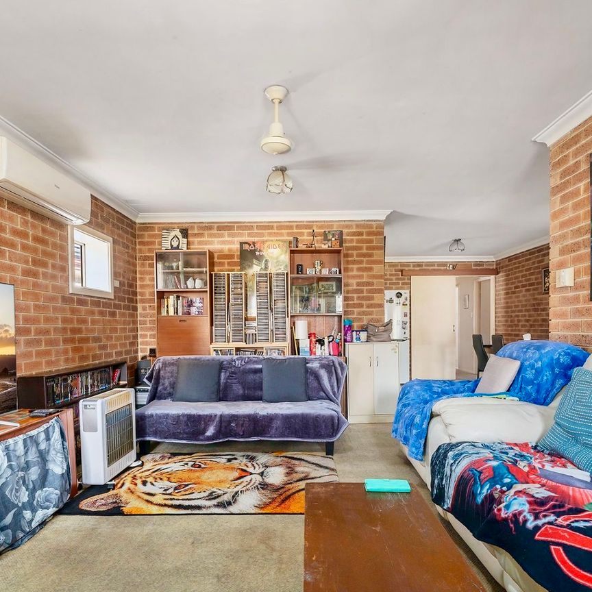 Perfect Family Home - Photo 1