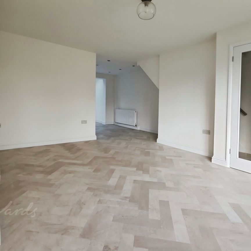 3 bedroom terraced house to rent - Photo 1