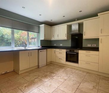 3 bedroom semi-detached house to rent - Photo 4