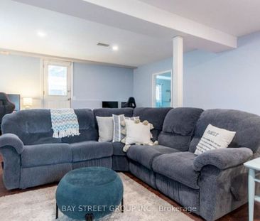 Detached Home For Lease | X8147144 - Photo 4