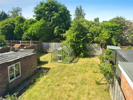 Leyland Gardens, Shinfield, Reading, RG2 - Photo 5