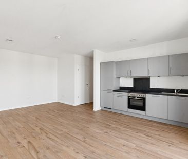 Moderne 2-Zimmerwohnung mit Einbauküche - Photo 4