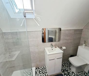 3 bedroom House To Let Total Size: 969 SQ FT - Photo 4