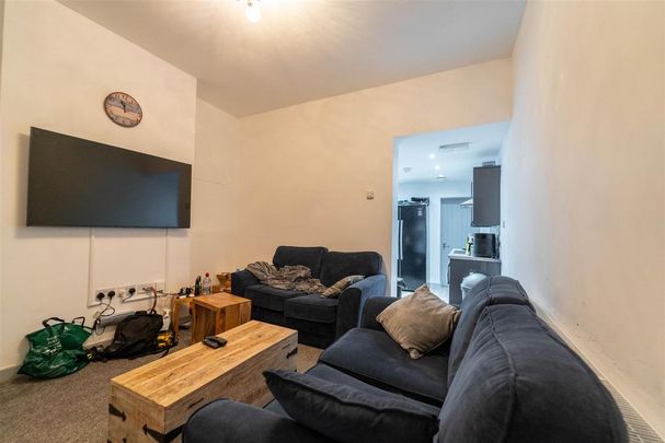 4 bedroom house to rent - Photo 1