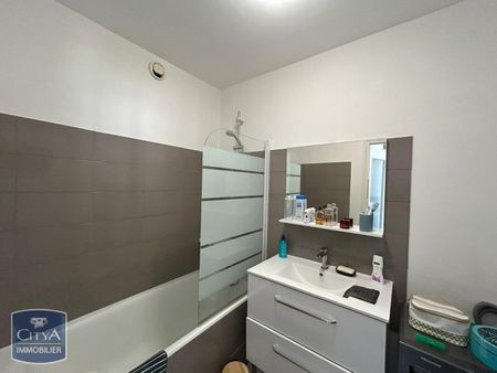 Location Appartement 2 pièces 37m² LORIENT 56100 - Photo 4