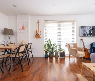 1 Bed Flat, Richmond Road, E8 - Photo 2