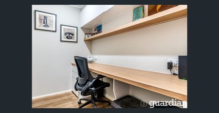 Stylish family home with space, comfort & convenience - Photo 2