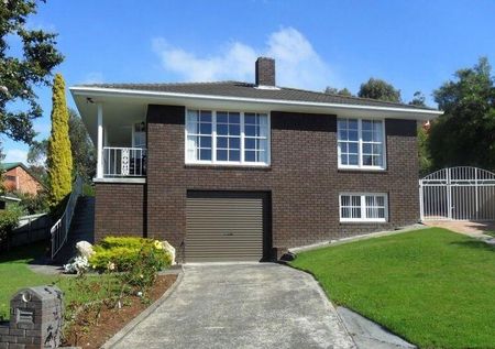 11 Amberley Court Blackmans Bay TAS 7052 Australia - Photo 4