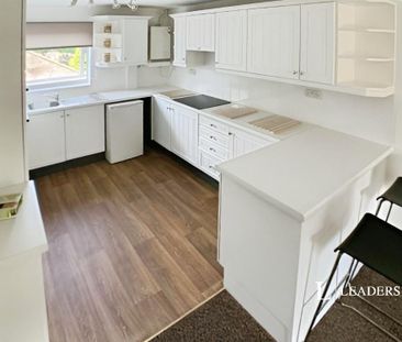 2 bedroom maisonette to rent - Photo 4