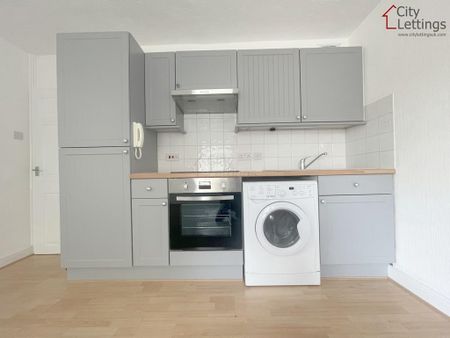 Studio to rent - Photo 4