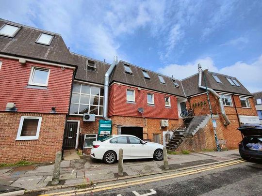 Church Walk Mews, RH15 - Photo 1