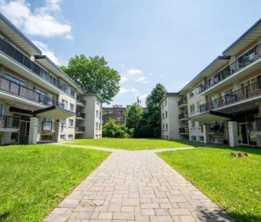 Victoria Towers | 435-455 Avenue Roy, Dorval - Photo 1