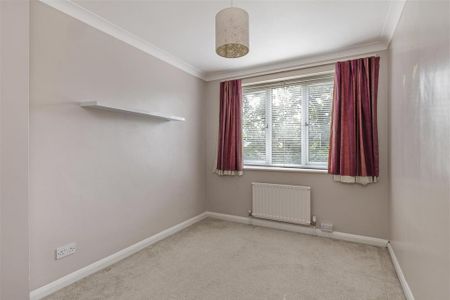 4 bedroom detached house to rent - Photo 5