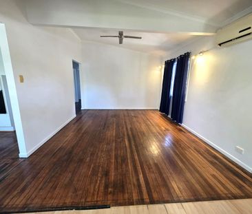 Charming 3-bedroom home - Photo 2