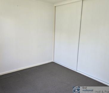 19 Clarinda Drive, Narre Warren - Photo 3