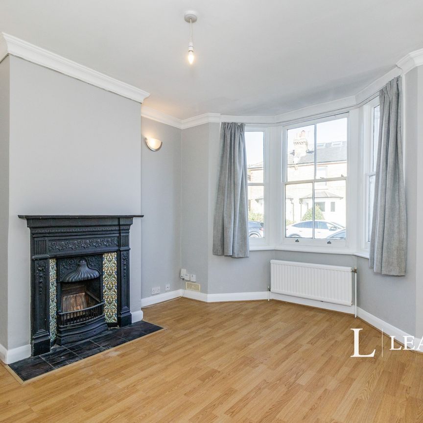 2 bedroom house to rent Portland Road, KT1 - Photo 1