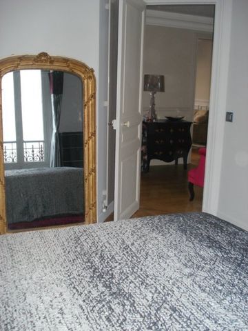 Location Appartement 2 pièces Meublé 61m² PARIS 15ème - Photo 4