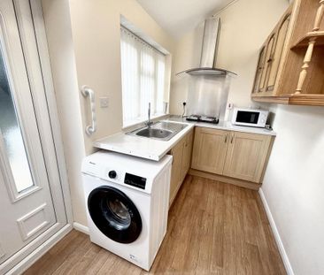 Studio to rent - Photo 5