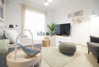 Alquiler de piso en Paseo Marítimo Levante, 24