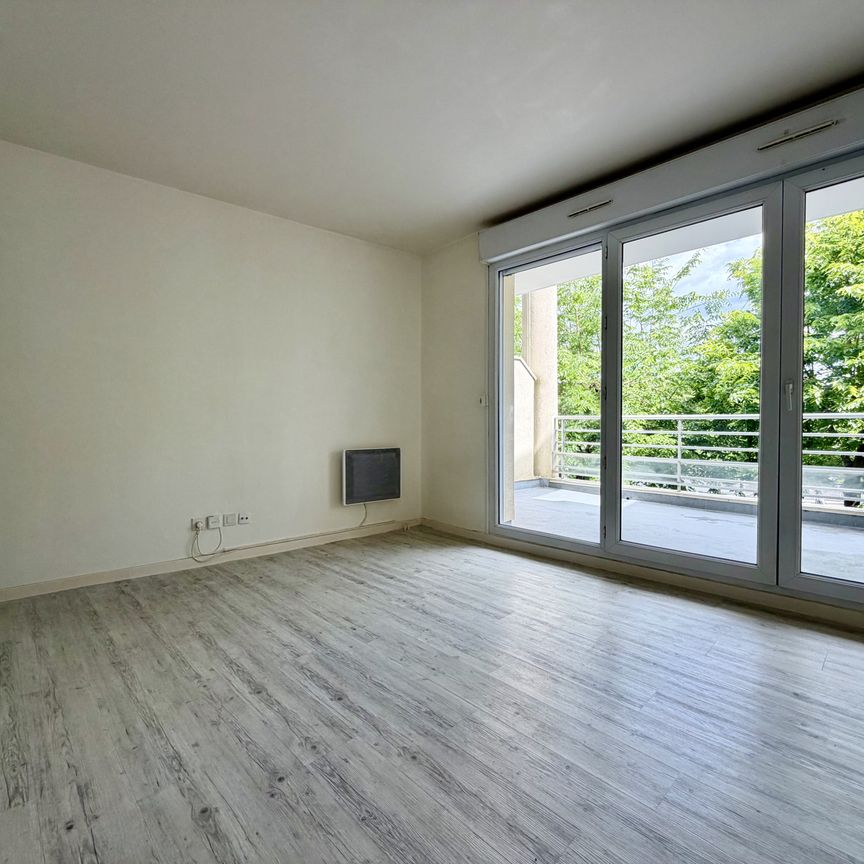 Location Appartement 1 pièce 28m² PLAISIR 78370 - Photo 1