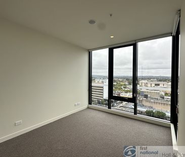 Welcome to THE LONSDALE - Photo 4