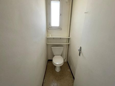 Location Appartement 3 pièces 64m² ST MAXIMIN LA STE BAUME 83470 - Photo 5