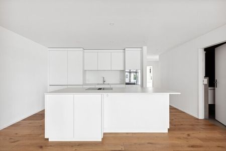 CENTRAL POSITION - Photo 3